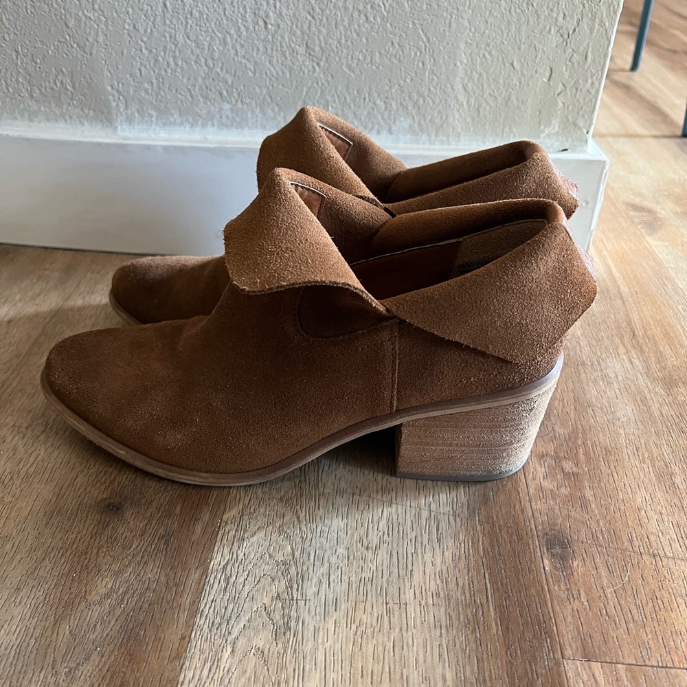 BP brand booties